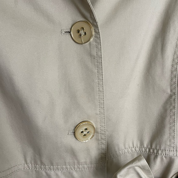 Banana Republic Trench Coat. - Picture 3 of 8
